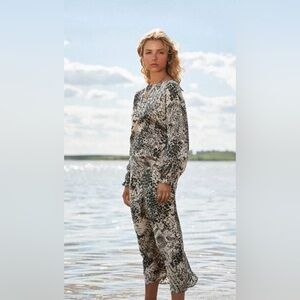 1. STATE Snake print midi skirt and top set